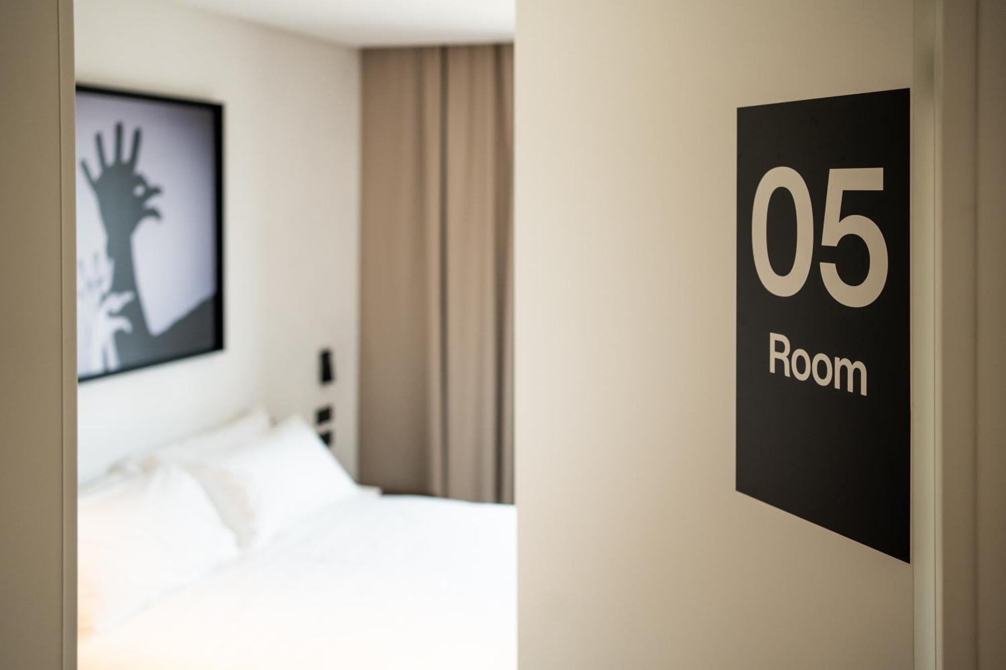 Mon Luxury Rooms Spa Nicolosi Exterior photo
