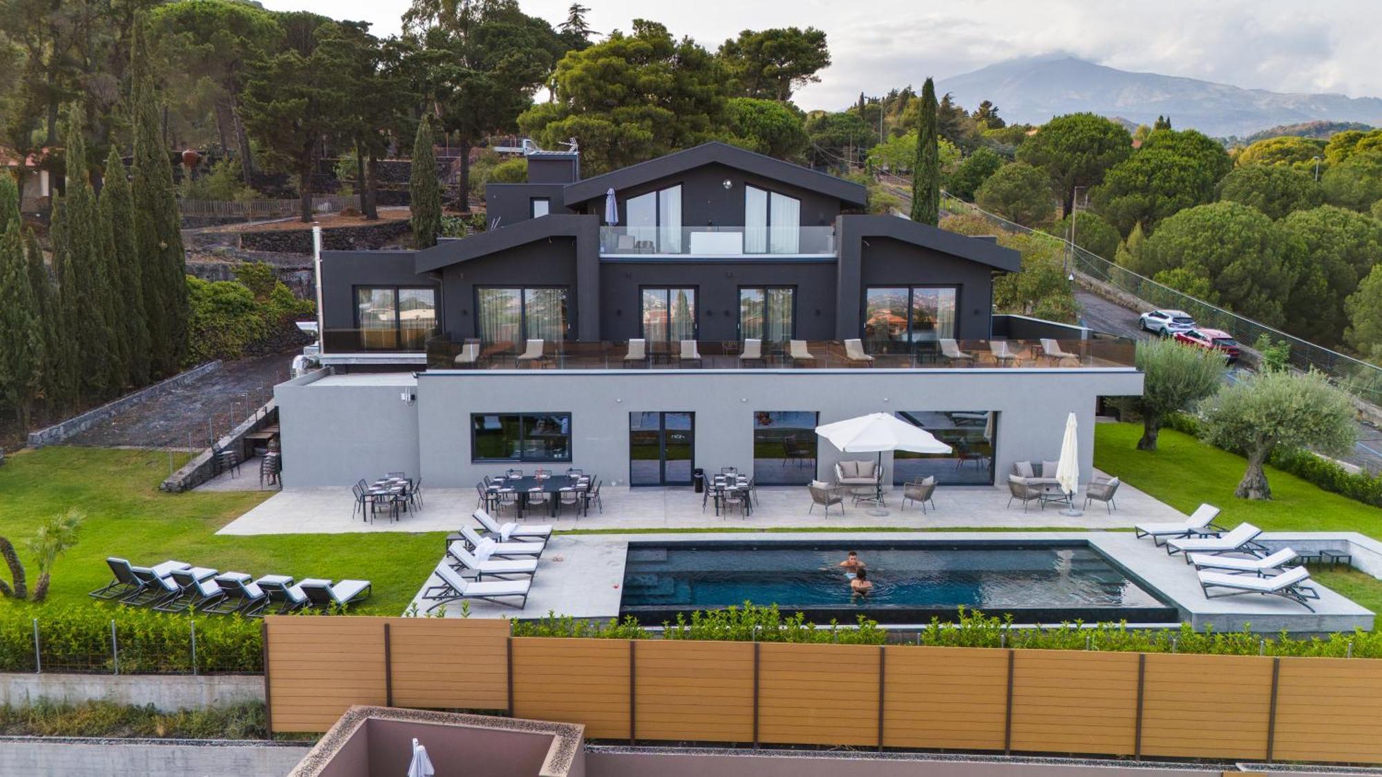 Mon Luxury Rooms Spa Nicolosi Exterior photo